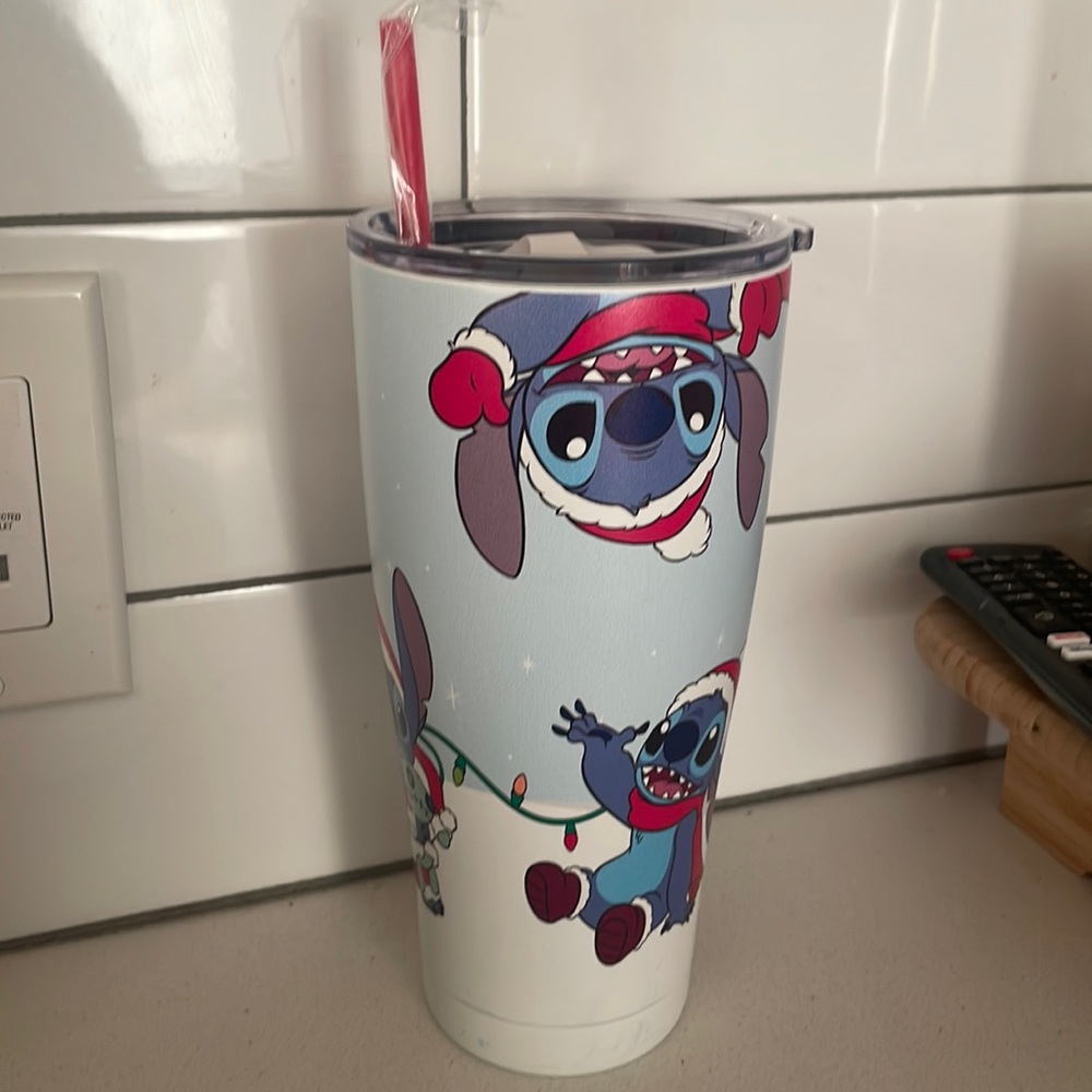 …sold…..Stitch Christmas cold/hot drink tumbler with straw